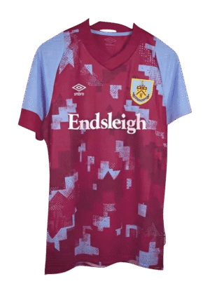 Burnley 22-23   1º Equipación