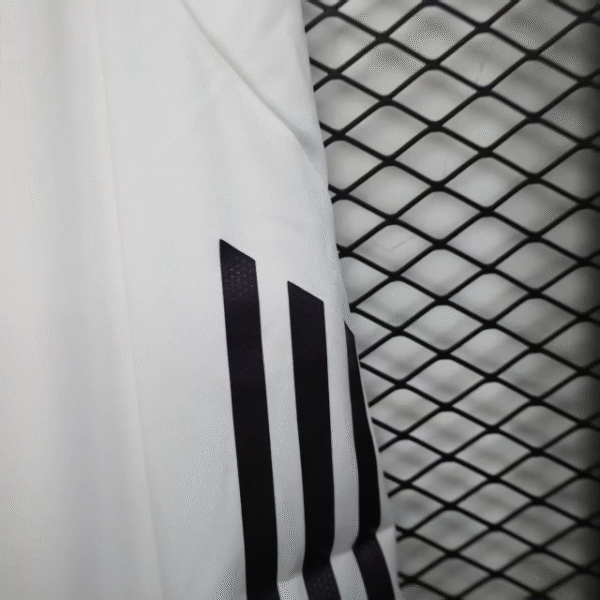 Manchester United Short 2025/26 3º Equipación