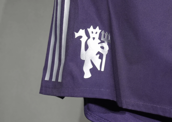 Manchester United Short 2025/26 2º Equipación